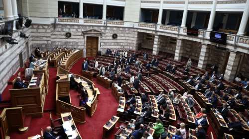 Βουλή: Ψηφίστηκε κατά πλειοψηφία το φορολογικό νομοσχέδιο - Τι περιλαμβάνει