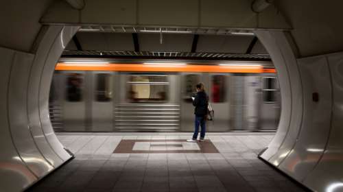 Απόπειρα αυτοκτονίας στον σταθμό Μετρό στην Ακρόπολη [βίντεο]