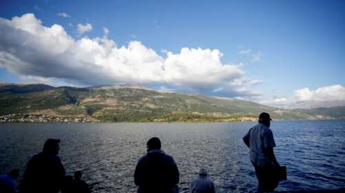 Καιρός: Ανοδος θερμοκρασίας και εξασθένηση των βοριάδων - Εως 33 βαθμούς ο υδράργυρος