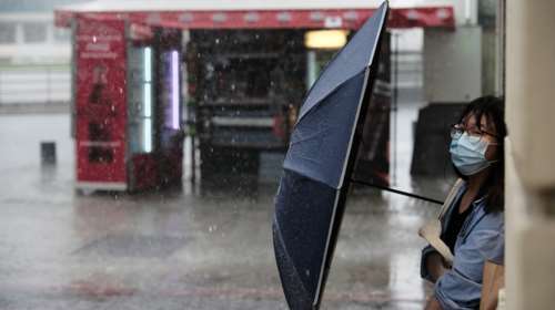 Καιρός: Πτώση θερμοκρασίας έως πέντε βαθμούς και ισχυροί άνεμοι - Πού θα σημειωθούν βροχές