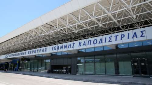 Αναγκαστική προσγείωση αεροπλάνου στην Κέρκυρα - Σε αμόκ Τούρκος επιβάτης, χτυπούσε τις πόρτες