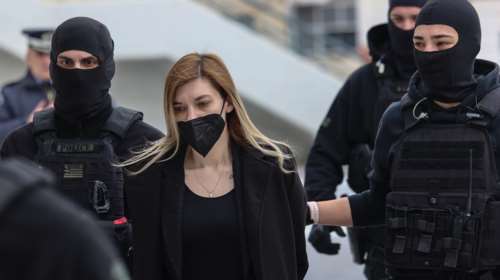 Δίκη Πισπιρίγκου: &quot;Την ενδιέφερε μόνο να ανεβάζει φωτογραφίες στα social media - Μας φαινόταν διαδικαστική&quot;, λένε οι γιατροί