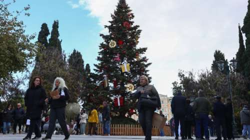 Πότε ξεκινά το εορταστικό ωράριο 2023: Πώς θα λειτουργήσουν τα καταστήματα - 3 Κυριακές ανοιχτά