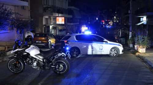 Ηλιούπολη: Ανθρωποκυνηγητό για τον δράστη που απειλούσε τη γυναίκα του με καραμπίνα επειδή του ζήτησε να χωρίσουν