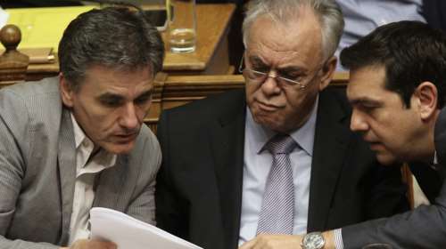 Τα γυρίζουν Τσακαλώτος, Δραγασάκης - Λένε &quot;ναι&quot; σε κυβέρνηση ηττημένων, παρά το &quot;όχι&quot; του Τσίπρα