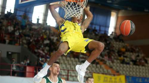 Μπάσκετ: Το υπέροχο Λαύριο σόκαρε τον Παναθηναϊκό και ισοφάρισε τη σειρά των τελικών