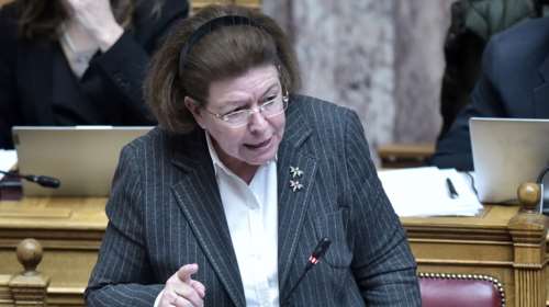 Μενδώνη για Γλυπτά του Παρθενώνα: Είναι προϊόντα κλοπής - Δεν αναγνωρίζουμε νομή, κατοχή και κυριότητα στο Βρετανικό Μουσείο