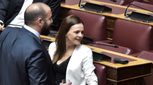 Αφαντος ο Τζανακόπουλος - Τι έλειπε από τη δήλωση της Εφης Αχτσιόγλου