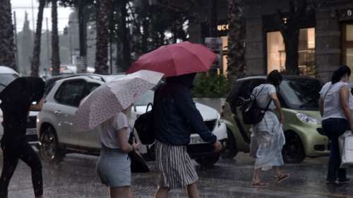 Φθινοπωρινό το σκηνικό αυτή την εβδομάδα με καταιγίδες και χαλαζοπτώσεις - Πού θα είναι έντονα τα φαινόμενα