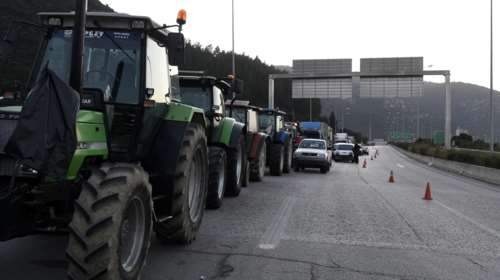Ανυποχώρητοι οι αγρότες: Κατεβαίνουν με τα τρακτέρ στην Αθήνα στο μεγάλο συλλαλητήριο της Τρίτης - Οι κινητοποιήσεις