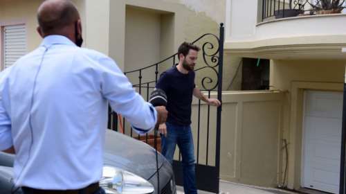 Γλυκά Νερά: Έτσι &quot;έσπασε&quot; ο πιλότος από την &quot;ομάδα χειρισμού&quot; της ΕΛ.ΑΣ και ομολόγησε - Οι &quot;κατηγορίες&quot; κατά της Καρολάιν