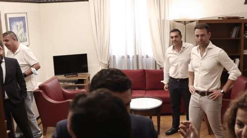 Ο Τσίπρας για την συνάντηση με Κασσελάκη: Μαθαίνει γρήγορα, δεν θα πλήξετε με τον ΣΥΡΙΖΑ