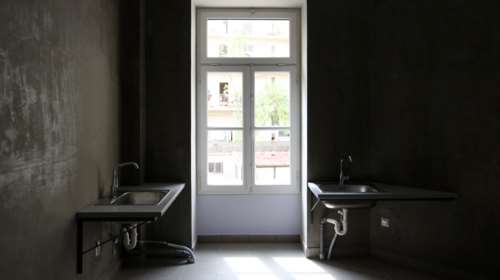 Απόπειρα βιασμού 14χρονης στην Κόρινθο- Της είχαν στήσει ενέδρα στις τουαλέτες, προφυλακίστηκαν οι δύο ανήλικοι