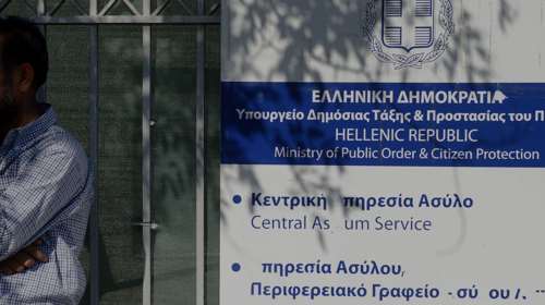 Πληροφορίες ότι και η Ελλάδα &quot;παγώνει&quot; τα αιτήματα ασύλου από Σύρους πολίτες - Στο ΚΥΣΕΑ οι οριστικές αποφάσεις