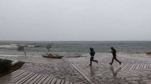 Συνεχίζεται η κακοκαιρία: Πού και πότε θα χτυπήσουν οι καταιγίδες - Επικαιροποιήθηκε το έκτακτο δελτίο της ΕΜΥ