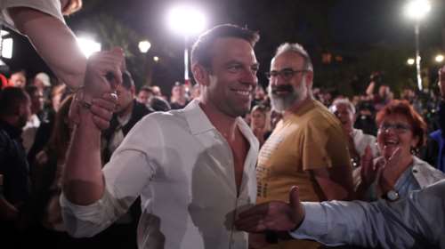 Ο Κασσελάκης δεν πάει στις ΗΠΑ μόνο για τα χειμωνιάτικα: Η ομιλία στο Queen’s College και οι συναντήσεις στο Κογκρέσο