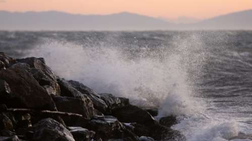 Meteo: Τα 114 km/h έφτασε η ταχύτητα των ανέμων στην Ανάφη - Πλησίασε ή ξεπέρασε τα 100 km/h σε αρκετές περιοχές