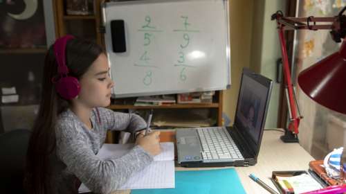 Κακοκαιρία &quot;Φίλιππος&quot;: Αυτά είναι τα κλειστά σχολεία στην Αττική - Με τηλεκπαίδευση τα μαθήματα