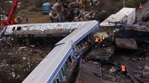 Δημοσκόπηση Prorata: Μειώθηκε στις 2,5 μονάδες η διαφορά  ΝΔ-ΣΥΡΙΖΑ μετά τα Τέμπη - Δυσαρέσκεια για τα ΜΜΕ