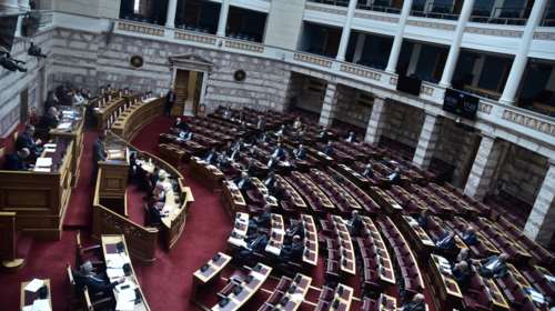 Ορκίζεται το απόγευμα της Κυριακής η νέα Βουλή - Διαλύεται τη Δευτέρα - Εκλογές στις 25 Ιουνίου