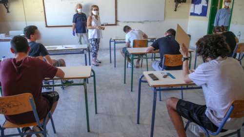 Πανελλήνιες 2021: Ανακοινώθηκε το πρόγραμμα των εξετάσεων σε ΓΕΛ και ΕΠΑΛ [Πίνακες]