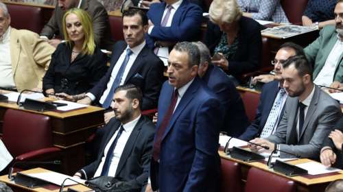 Υπό διάλυση οι Σπαρτιάτες: Ο Άρειος Πάγος καλεί τον Στίγκα για εξηγήσεις - Φεύγουν άλλοι δύο βουλευτές