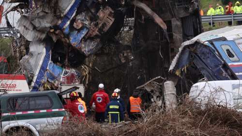 Τέμπη: "Διόρθωσαν με μπλάνκο την ώρα αλλαγής βάρδιας των σταθμαρχών μετά την τραγωδία" - Τι κατέθεσε ο 59χρονος