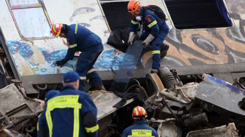 Καταγγελία για τα Τέμπη: Ακούγονταν... τραγούδια μέσα από το σταθμαρχείο την ώρα της τραγωδίας