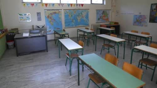 Το ανοίκειο αίτημα σε ανάπηρο εκπαιδευτικό στον Πύργο &quot;για να μην έρθουν σε δύσκολη θέση οι μαθητές&quot;