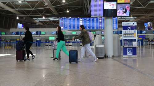 Απογειώθηκε τον Σεπτέμβριο η επιβατική κίνηση στο &quot;Ελευθέριος Βενιζέλος&quot; - Ξεπέρασε τα 3 εκατ. επιβάτες
