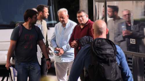 Το Κτηματολόγιο θέτει σε αργία τους έξι υπαλλήλους που κατηγορούνται για &quot;γρηγορόσημα&quot;