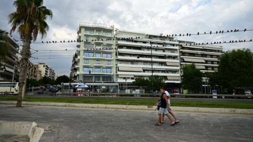 Κορονοϊός - Παρασκευής: Όσοι γυρίζουν από διακοπές να μην συναντούν ηλικιωμένους