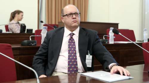 Παναγιώτης Ψυχάρης: Στα αζήτητα τα ακίνητά του σε Ψυχικό και Αράχωβα, που βγήκαν στο σφυρί