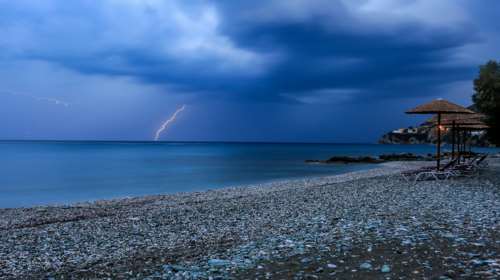 ΕΜΥ: Καταφθάνουν... καταιγίδες, κεραυνοί και χαλάζι - Επικαιροποίηση του έκτακτου δελτίου καιρού