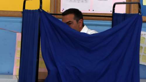 &quot;Εξαφανισμένος&quot; ο Αλέξης Τσίπρας, δεν πάει ούτε στα γραφεία του ΣΥΡΙΖΑ- Ακύρωσε και το ταξίδι στις Βρυξέλλες