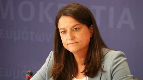 Εξετάσεις PISA 2023: Παράνομη η απεργία της ΟΛΜΕ - Τι αναφέρει η υπουργός Παιδείας Νίκη Κεραμέως