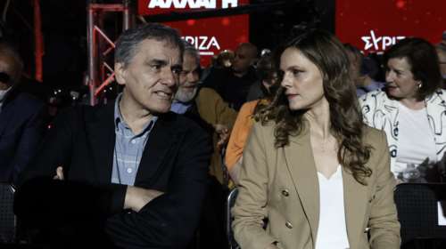 Αχτσιόγλου ή Τσακαλώτος; Αυτοί είναι οι δυο επικρατέστεροι διάδοχοι του Αλέξη Τσίπρα- Ολο το παρασκήνιο