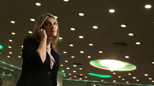 Έρευνες της οικονομικής αστυνομίας και σε συγγενικά πρόσωπα της Εύας Καϊλή - Έξι επιχειρήσεις σε σπίτια και γραφεία