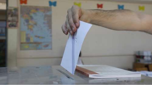 Δημοσκόπηση MRB: Μπροστά 6,4% η ΝΔ έναντι του ΣΥΡΙΖΑ, αλλά με απώλειες - Η ακρίβεια θα κρίνει τον νικητή της κάλπης