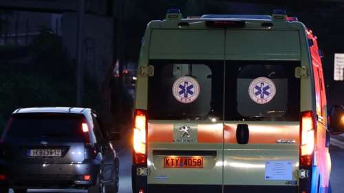 Δύο τροχαία τα ξημερώματα στην Αττική: Τρεις τραυματίες μέσα σε λίγες ώρες, οι δύο σε σοβαρή κατάσταση