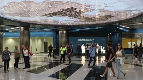 Μετρό στον Πειραιά: Άνοιξαν για το κοινό οι τρεις νέοι σταθμοί - Τα δρομολόγια και οι αλλαγές στα λεωφορεία