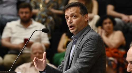 Ο Δούκας βγαίνει μπροστά και απαντά στον Ανδρουλάκη: Θέλω το ΠΑΣΟΚ να κερδίσει το στοίχημα τώρα και θα κάνω ό,τι μπορώ