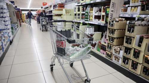 Η ακρίβεια ήρθε για να μείνει: Δεν επιστρέφουν στα προ πληθωρισμού επίπεδα οι τιμές