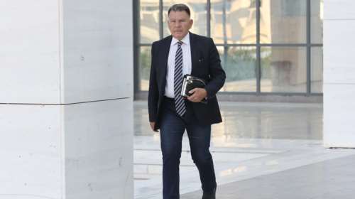 Ο Κούγιας διαψεύδει ότι χαρακτήρισε την Πισπιρίγκου ως την "πιο αθώα κατηγορούμενη" και τα... βάζει και με τον Ευαγγελάτο