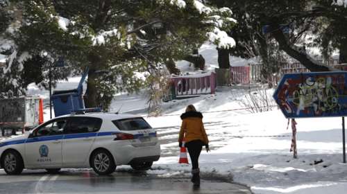 Κακοκαιρία &quot;Barbara&quot;: Live η πορεία της - Πώς θα εξελιχτεί  -  Σαρωτικοί έλεγχοι για αντιολισθητικές αλυσίδες