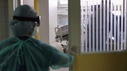 Κορονοϊός: &quot;Επιστράτευση&quot; ιδιωτικών και στρατιωτικών νοσοκομείων στη μάχη κατά του φονικού ιού - Ποια δεσμεύονται