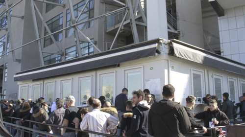 Με κινητό τηλέφωνο πλέον η είσοδος των φιλάθλων στα γήπεδα: Ετσι θα εξασφαλίζεται η ταυτοπροσωπία- Δηλώσεις Μαυρωτά