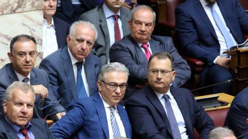 Απάντηση Ρουσόπουλου σε Κώστα Καραμανλή: "Οι απόψεις μου δεν τελούν υπό την έγκριση τρίτων"