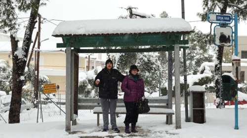 Καιρός: Υγρασία και νοτιάδες σήμερα - Ψυχρή εισβολή από αύριο, με χιόνια και &quot;βουτιά&quot; της θερμοκρασίας