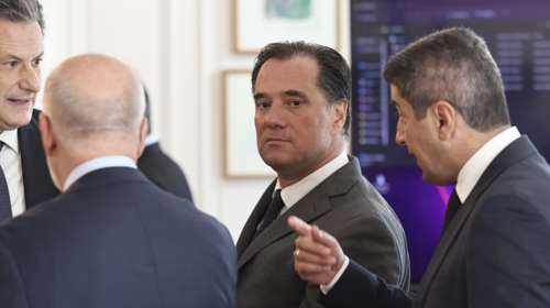 Κατασκοπευτικό &quot;θρίλερ&quot; με εμπλοκή Γεωργιάδη σε υπόθεση δωροδοκίας από την Huawei- Τι γράφουν Τα Νέα